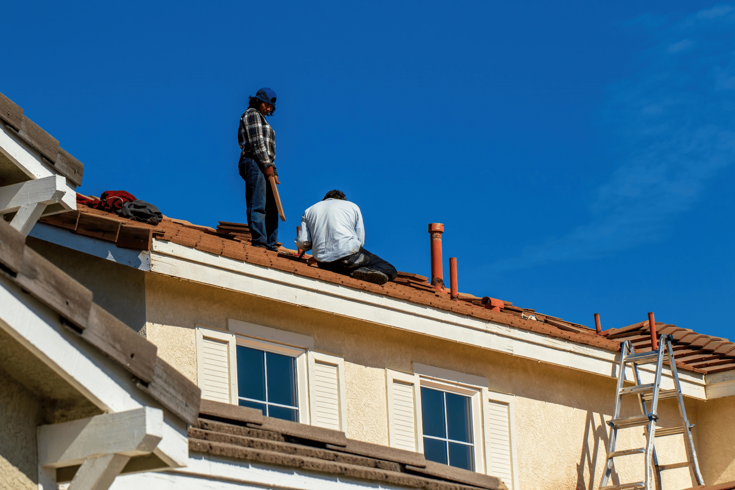 How to Choose the Right Commercial Roofing Contractor