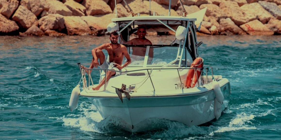 3 Essential Benefits of Using a Metal Structure for a Boat Carport