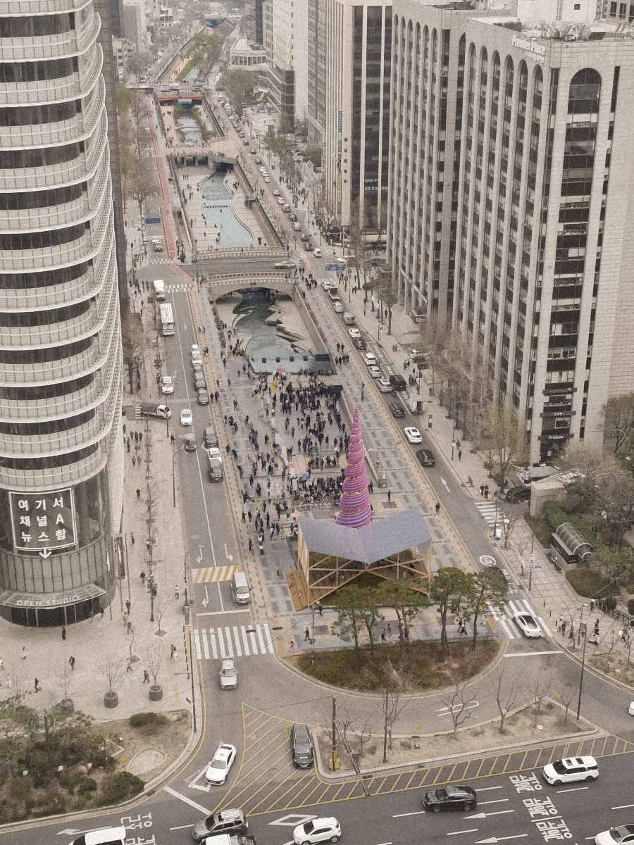Qianhe Fan on Design as Framing Notes from the Cheonggyecheon Pavilion