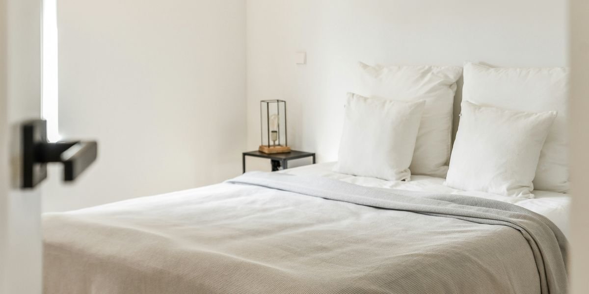 How to Decide If You Want a Firm or Plush Mattress