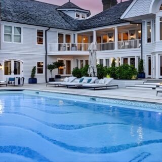 5 Estate-Level Pool Designs That Incorporate Fine Art with Danilo Bonazza