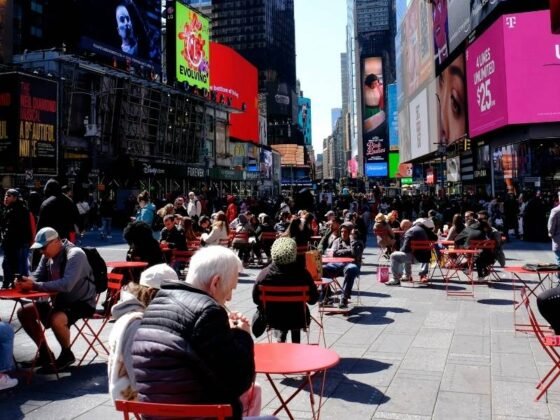 NYC Black Friday Sales 2025: Guide to the City's Shopping Madness