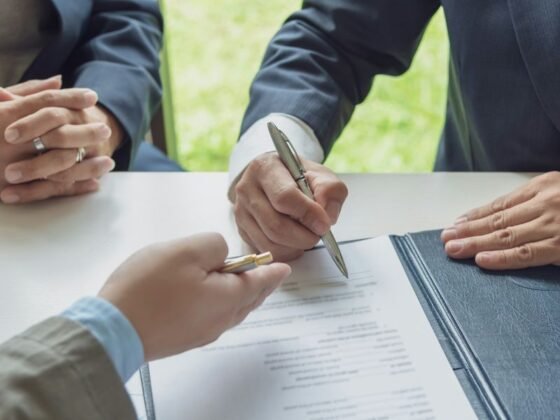 How Do Courts Divide Property in a Divorce