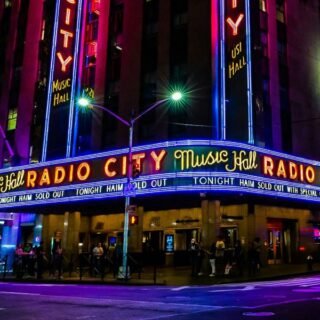 Gustavo Dudamel Launches Inaugural New York Philharmonic Season at Radio City Music Hall
